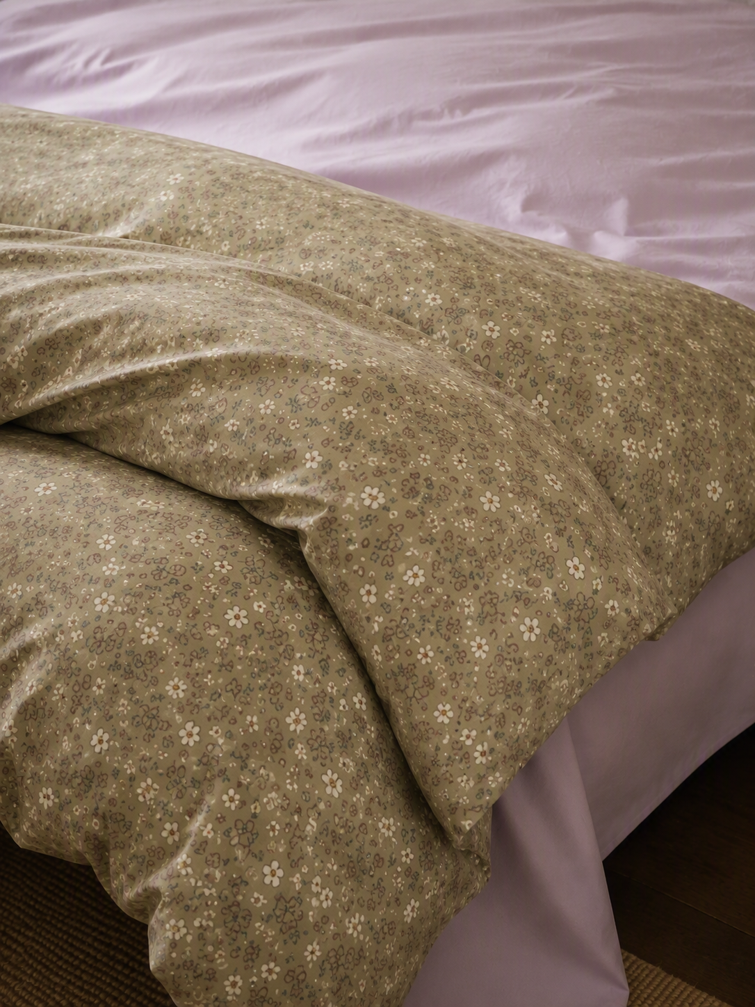 5-Piece Vintage Ditsy Floral Olive Green & Lavender Reversible Bedding Set