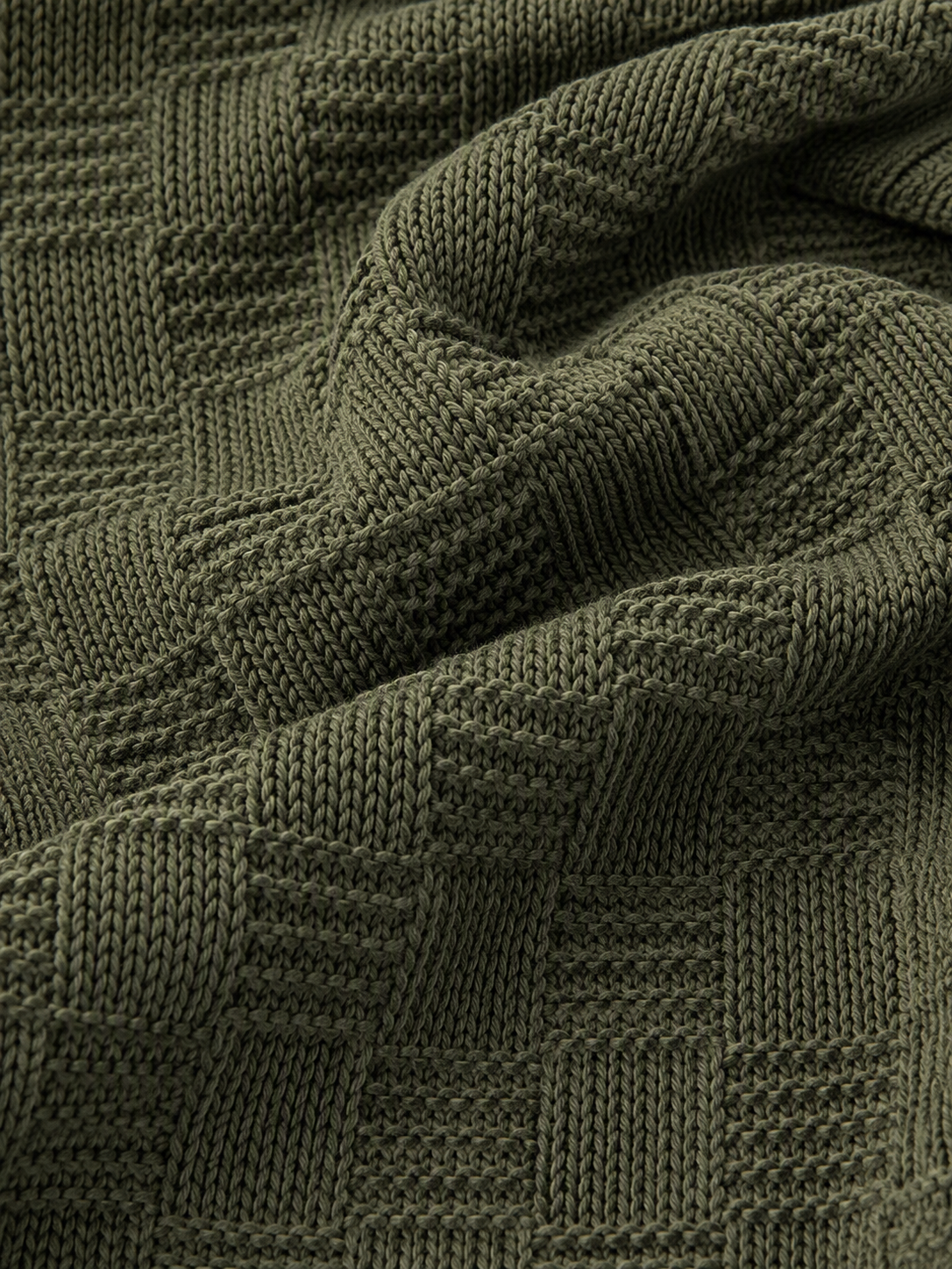 Geometric Woven Grid Knitted Throw Blanket