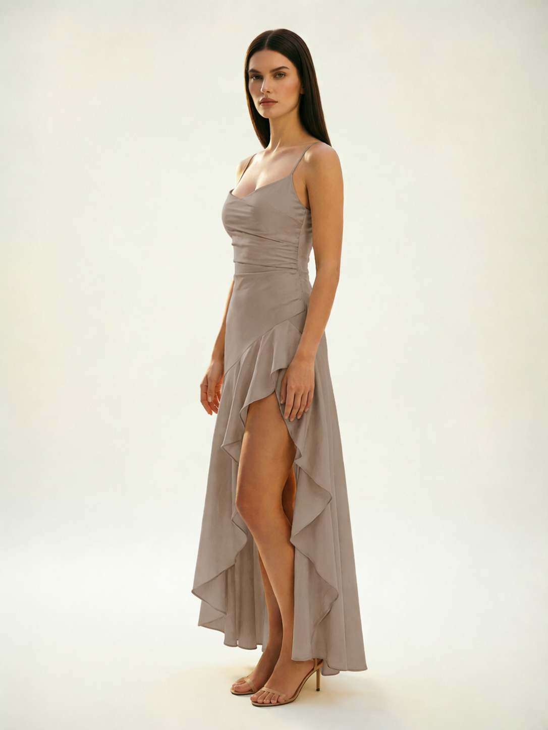 Lace-edged high-waisted strapless backless dress with pleated hem