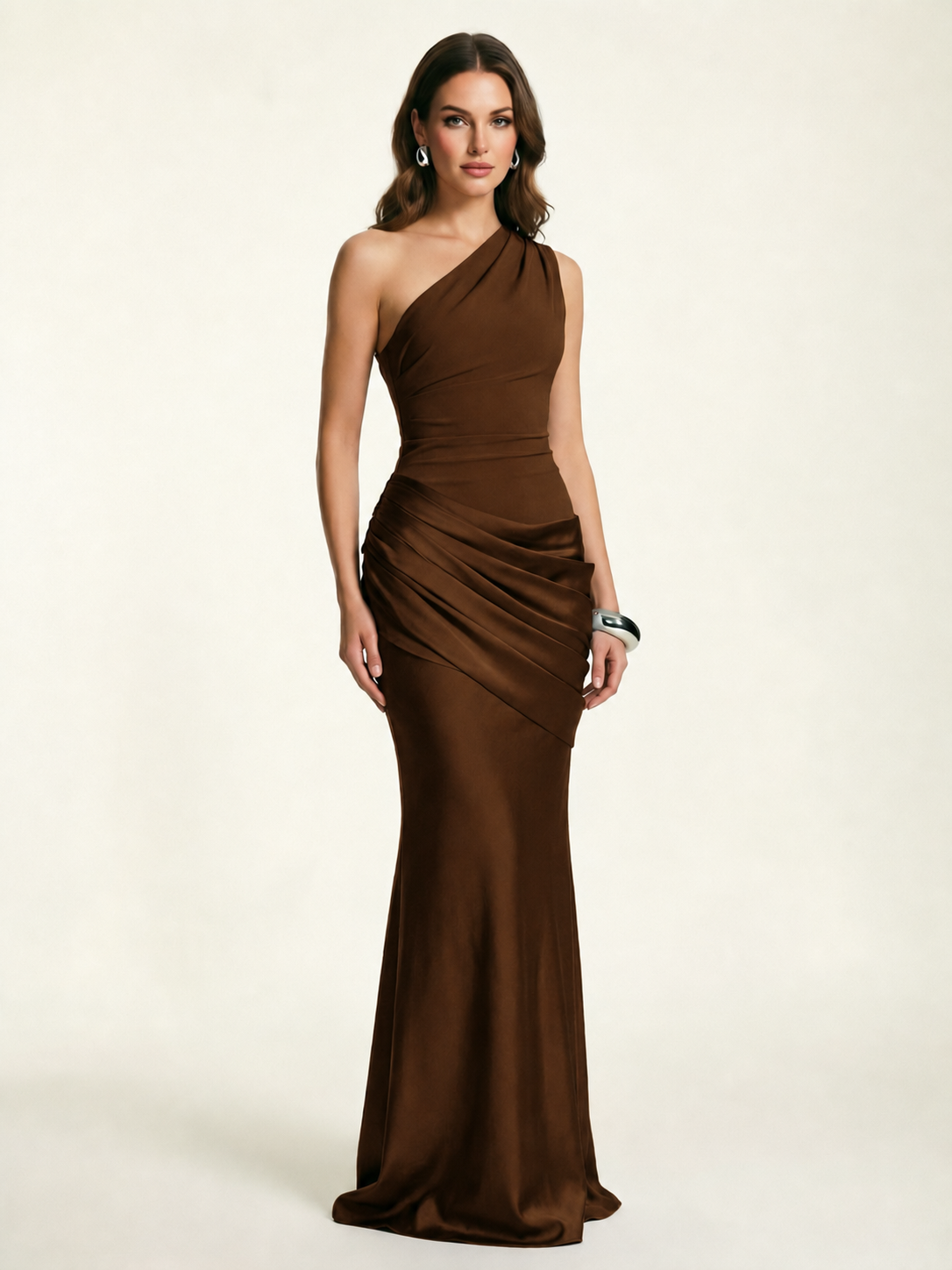 Single-shoulder satin floor-length evening dress
