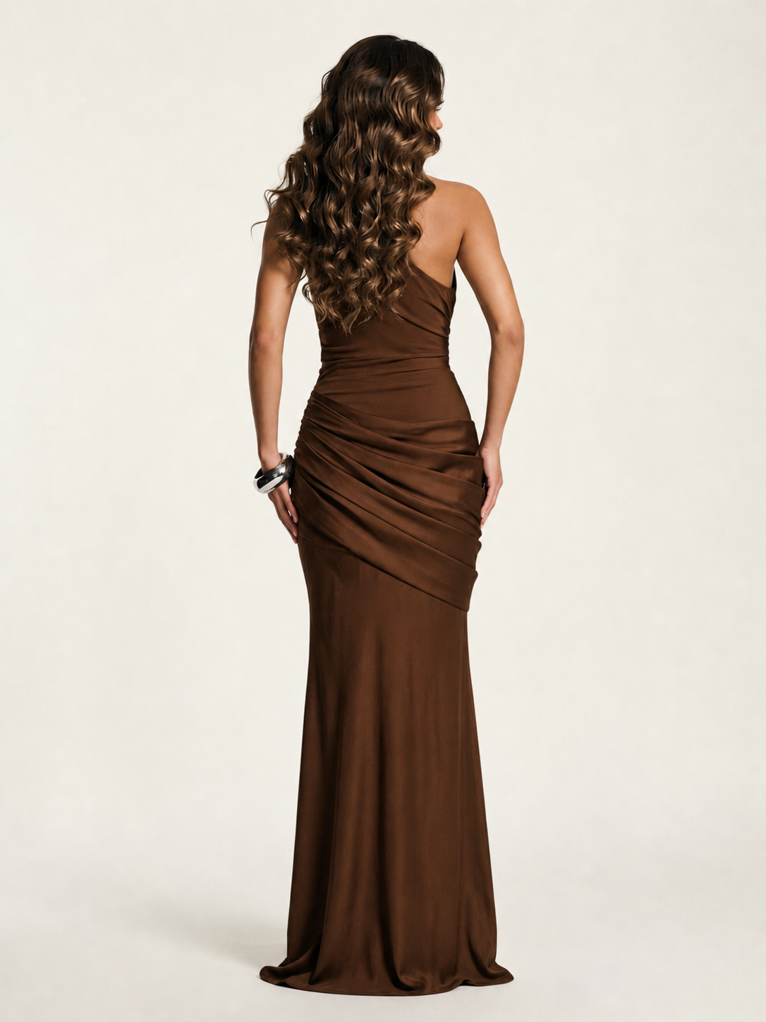 Single-shoulder satin floor-length evening dress