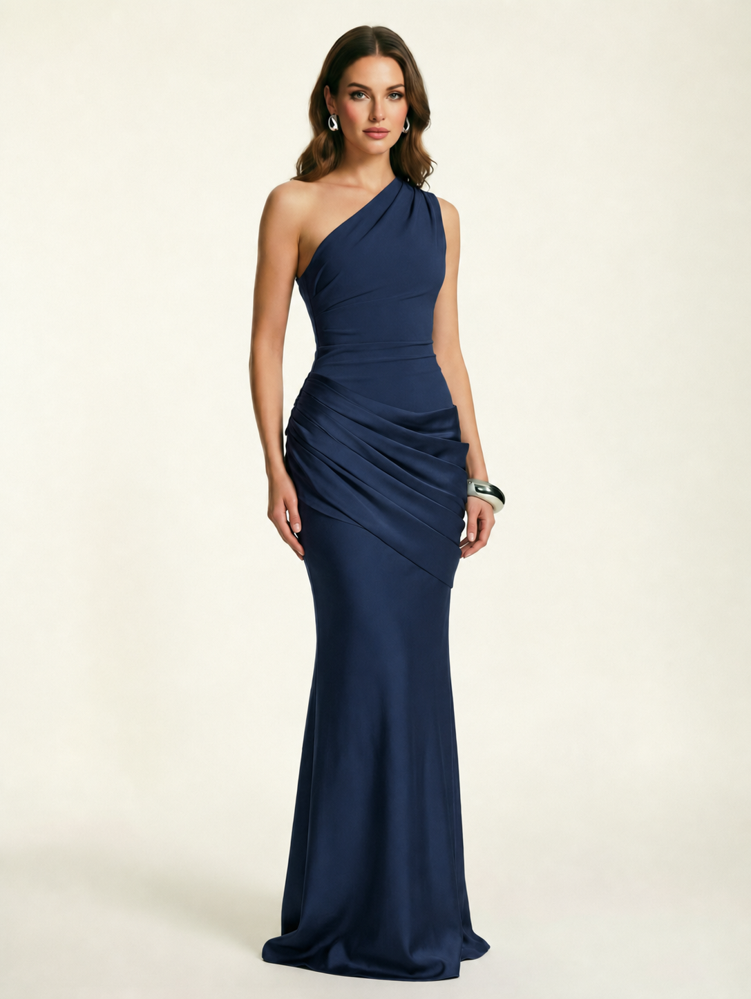 Single-shoulder satin floor-length evening dress
