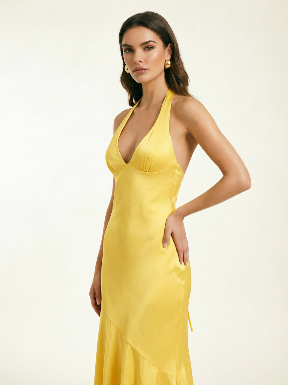 Neckline deep V sequined floor-length evening dress