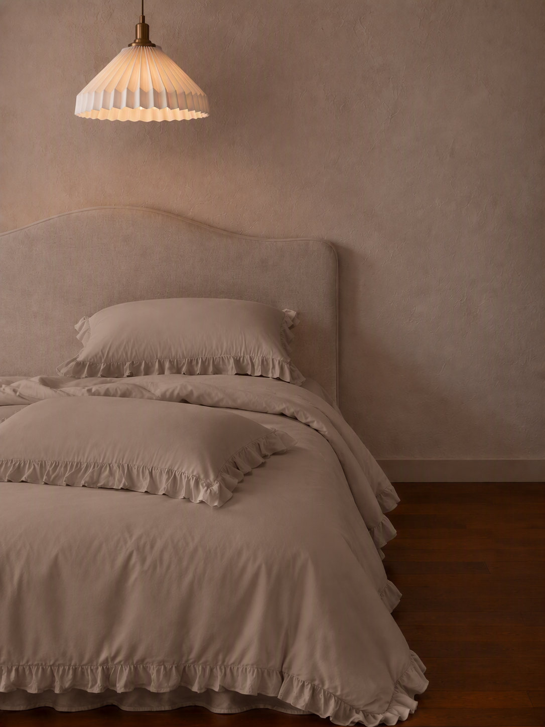 Romantic Ruffle Trim Pure Cotton Bedding Set